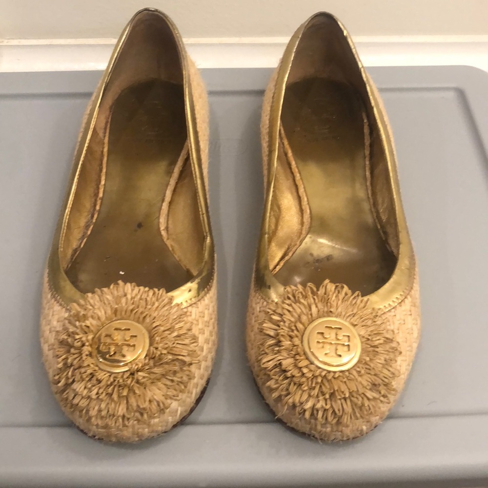 Tan raffia Tory Burch flats size 8